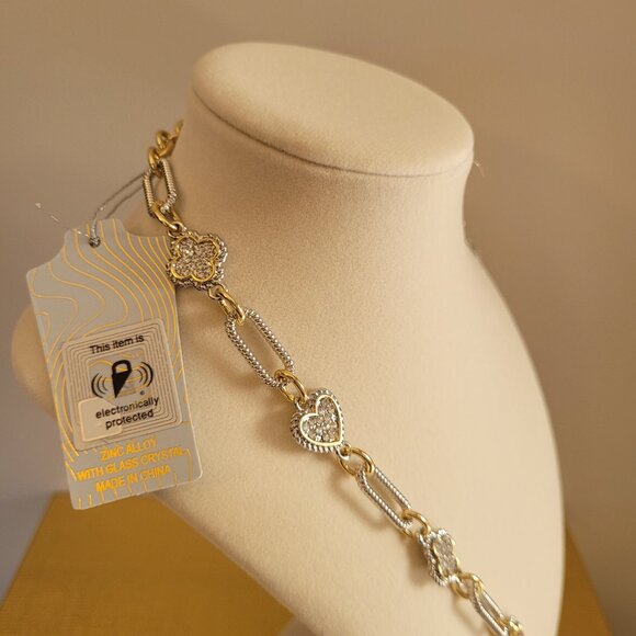 Silver and Gold Tone Necklace with Rhinestones. Glass Crystals. Toggle Clasp. - Picture 10 of 12